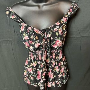 Cute summer floral top